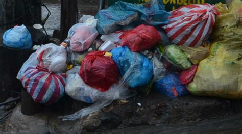 Garbage problem plagues Baguio City .